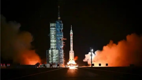 人民网评：一次次“太空出差”意味着什么